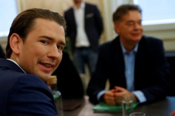 Kanselir Austria Sebastian Kurz melihat pemerintahan baru pada awal tahun depan