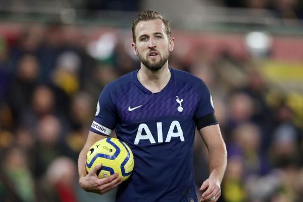 Sepak bola: Penalti Kane membuat Spurs bermain imbang 2-2 di Norwich