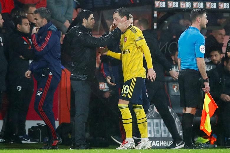 Sepak Bola: Arteta bertujuan untuk menyelesaikan masalah Ozil saat pertandingan Chelsea membayangi