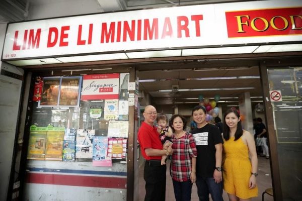 Perpisahan pahit manis untuk minimarket berusia 20 tahun di perkebunan Bukit Timah