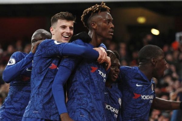 Sepak Bola: Chelsea mendapatkan kemenangan comeback terlambat atas Arsenal setelah kesalahan Leno