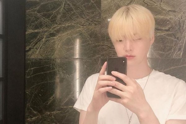 Foto-foto menunjukkan Ahn Jae-hyun bertambah berat badan setelah pertengkaran perceraian pahit dengan Goo Hye-sun