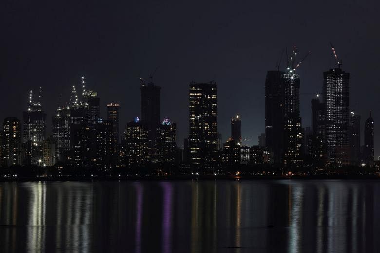 Mumbai bertaruh pada belanja sepanjang malam untuk mengangkat ekonomi India